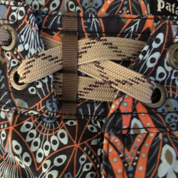 Patagonia Wavefarer Board Shorts 21" Mens Size 35 Tropical Swim Trunks Vacation - Picture 5 of 15